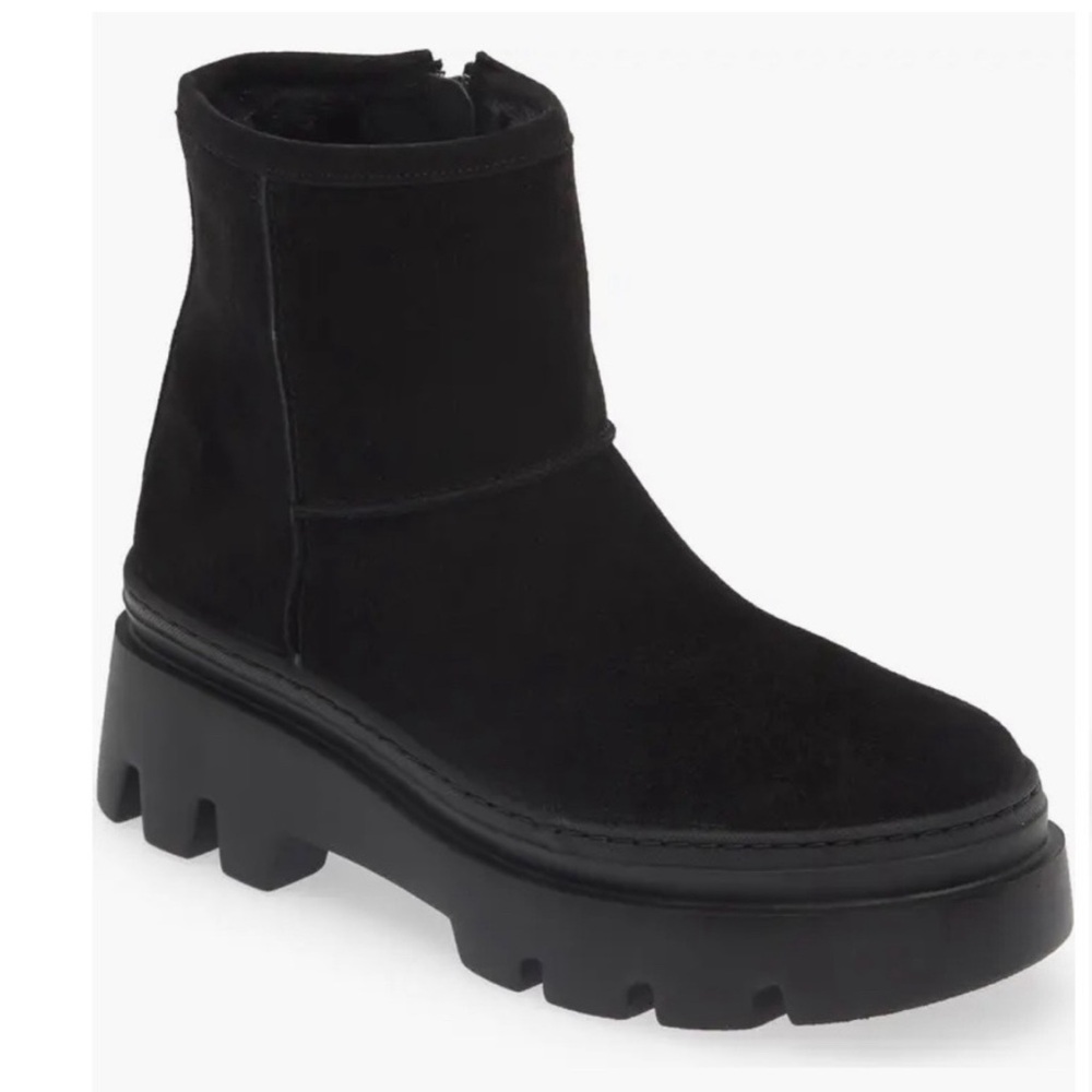 Paul Green Shelly Boot - Black Size 10.  NWT in box.